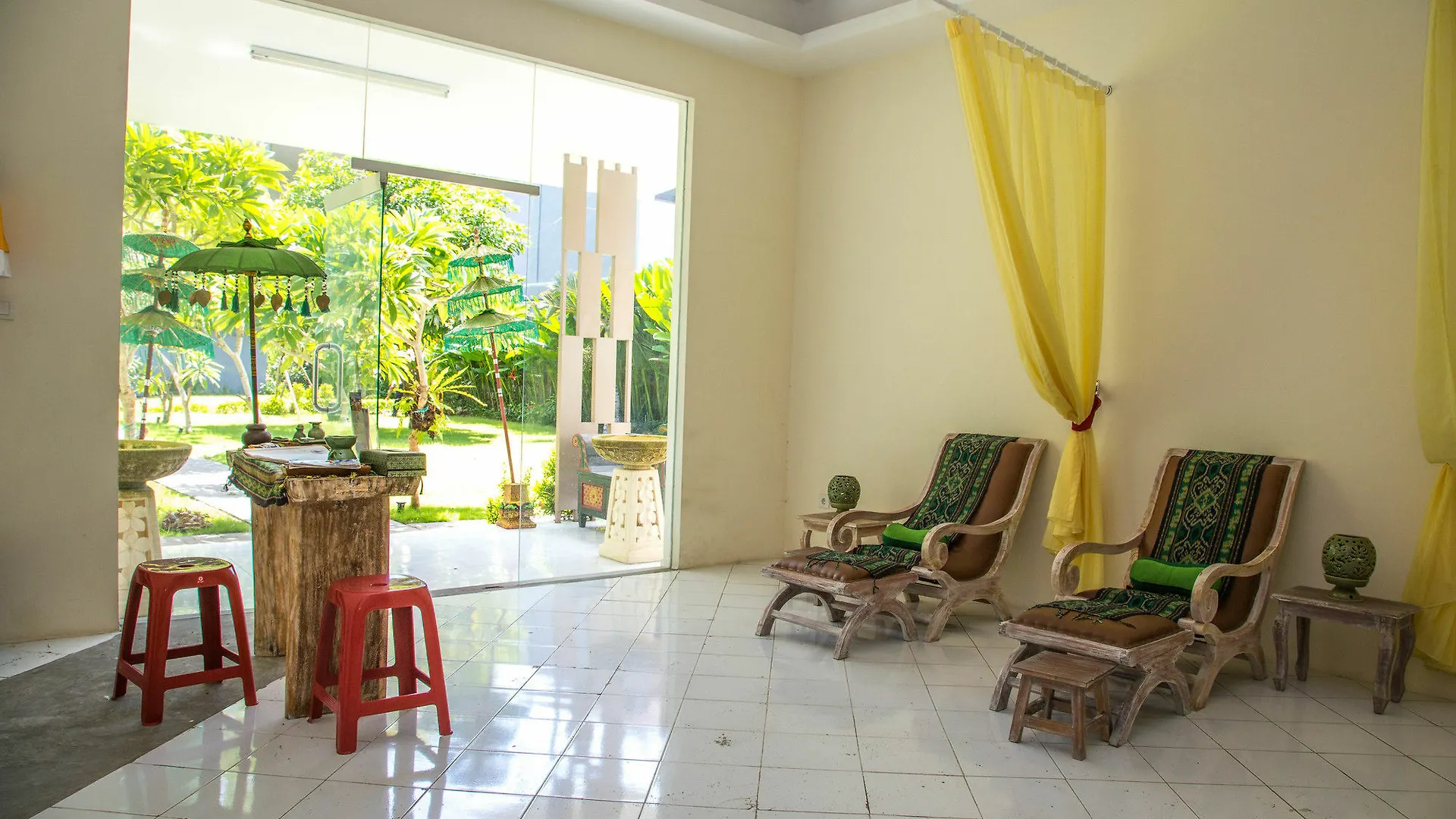 Hotel Zen Rooms Kuta Benesari