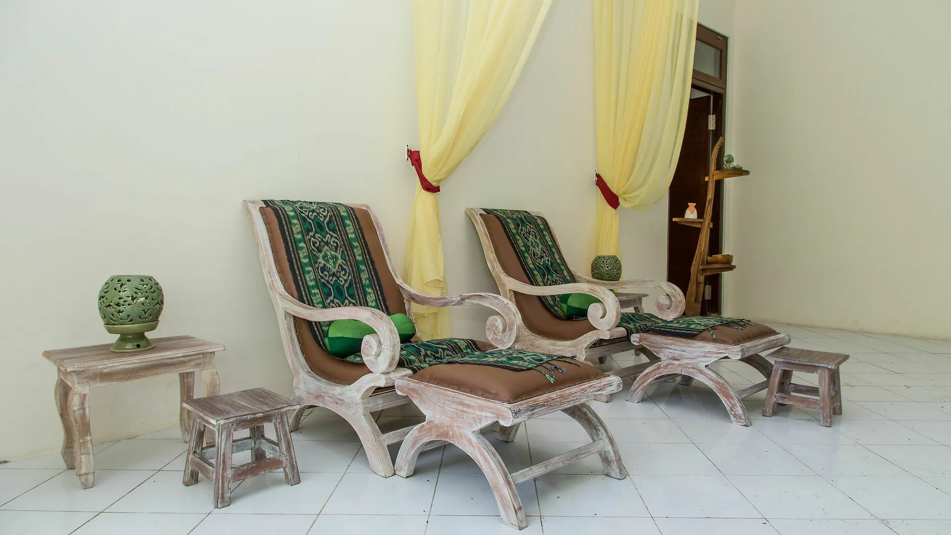 Zen Rooms Kuta Benesari 3*, Legian (Bali) Indonesia