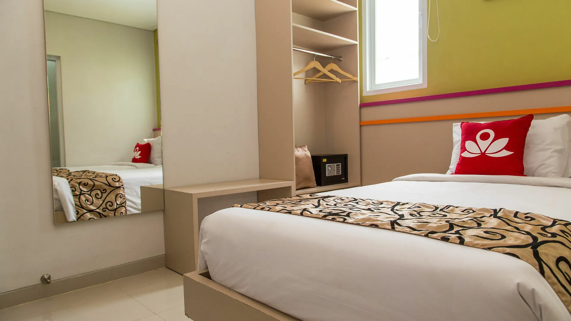 Zen Rooms Kuta Benesari 3*, Legian (Bali)